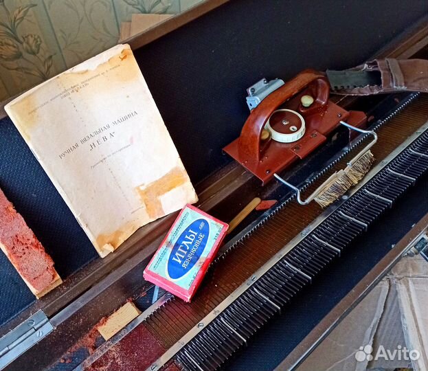 Ручная вязальная машина 