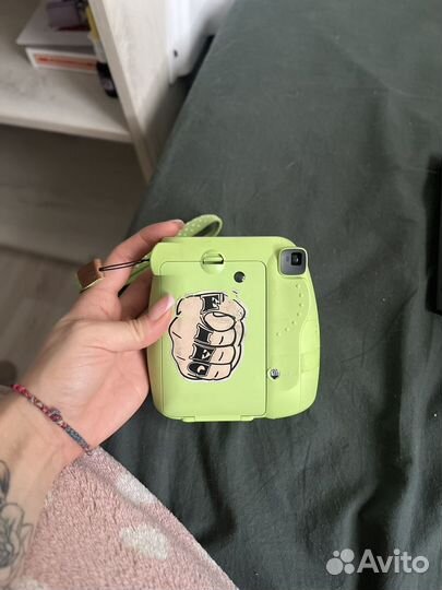 Пленочный фотоаппарат instax mini 9