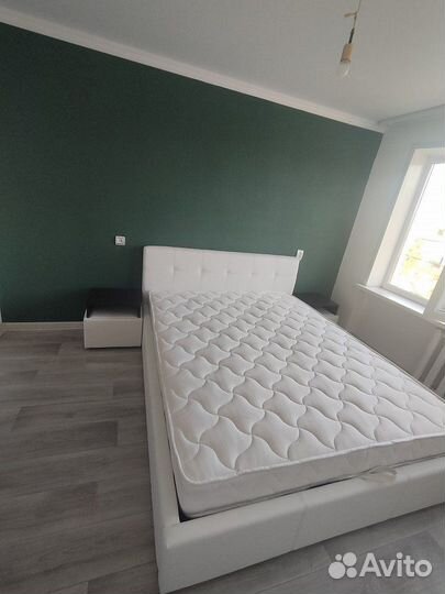 Кровать двуспальная 160х200 с матрасом