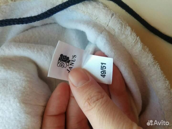 Зимняя шапка janus