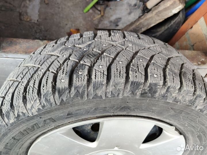 Nitto Therma Spike 195/65 R15