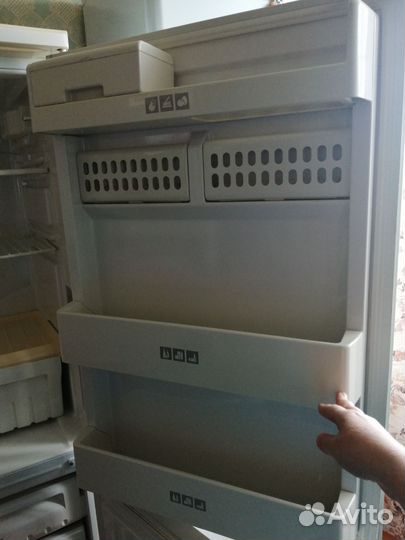 Холодильник бу stinol