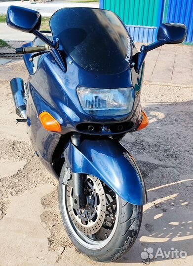 Kawasaki zzr 1100