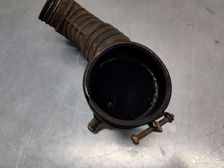 Патрубок воздухозаборника Nissan Serena C23 1998 г