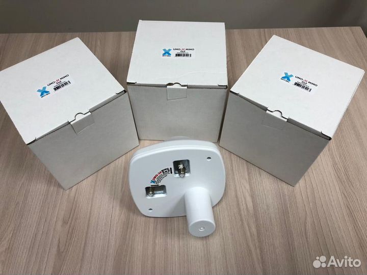 Широкополосный облучатель UMO 3F mimo-1700/2700