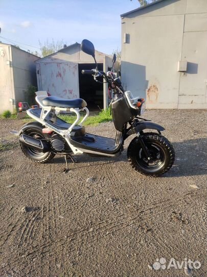 Скутер Honda Zoomer