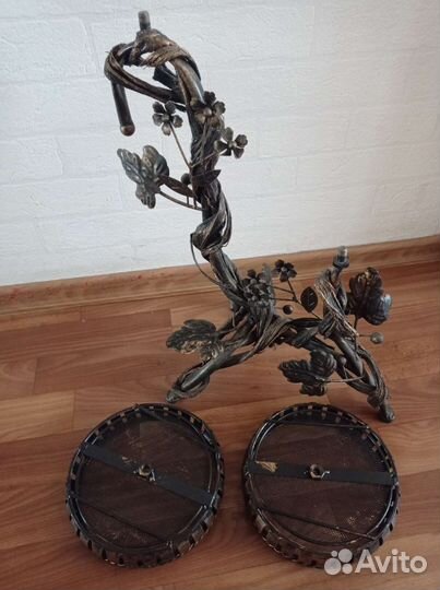 Кованая подставка кашпо для цветов