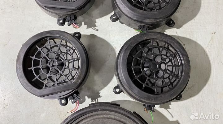 Колонки дверей с сабвуфером W203 W209