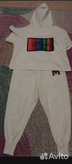 Спортивный костюм женский