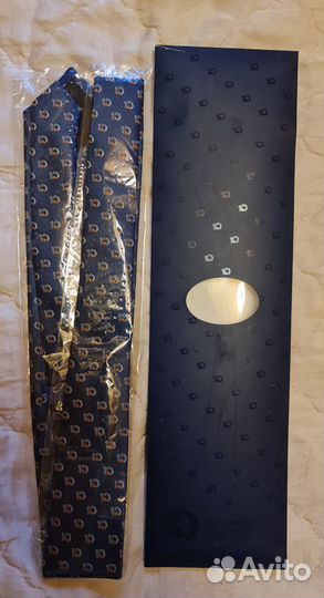 Новый шёлковый галстук