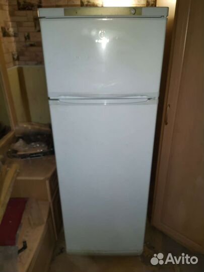 Холодильник Indesit ST167