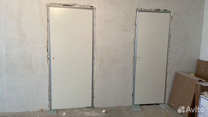 Скрытая дверь в наличии Инвизибл