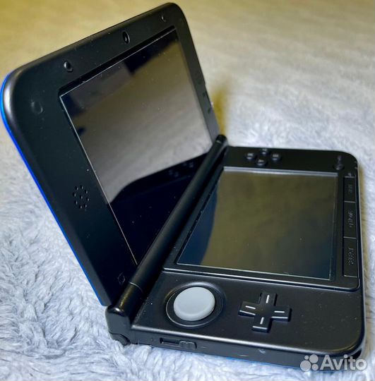 Nintendo 3DS XL Blue and Black