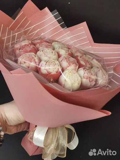 Букет из шоколадных пионов