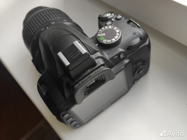 Зеркальный фотоаппарат Nikon D3000