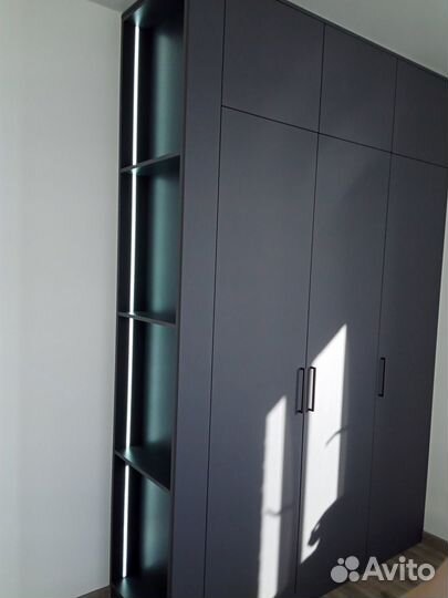 Шкаф в детскую