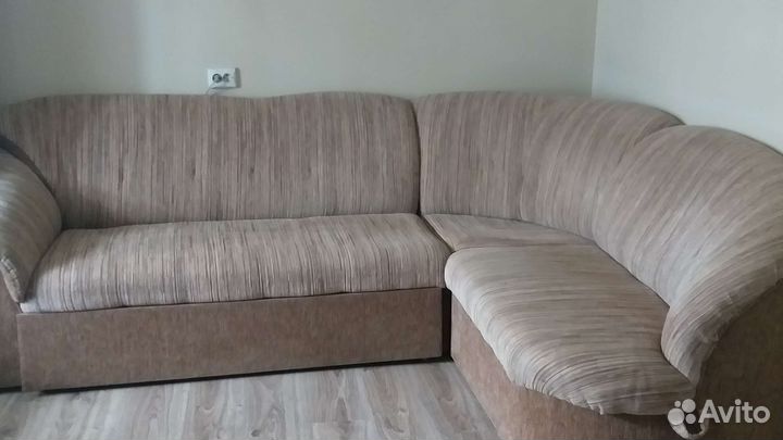 Угловой диван бу