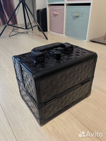 Чемодан для косметики