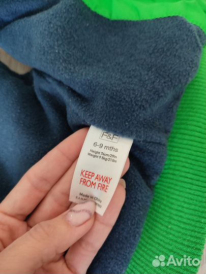 Утепленный жилет для малыша 6 m