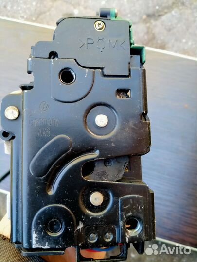 Дверной замок на переднюю дверь Фольксваген