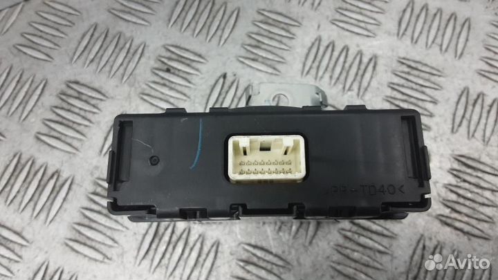 Блок управления (разное) Nissan Leaf