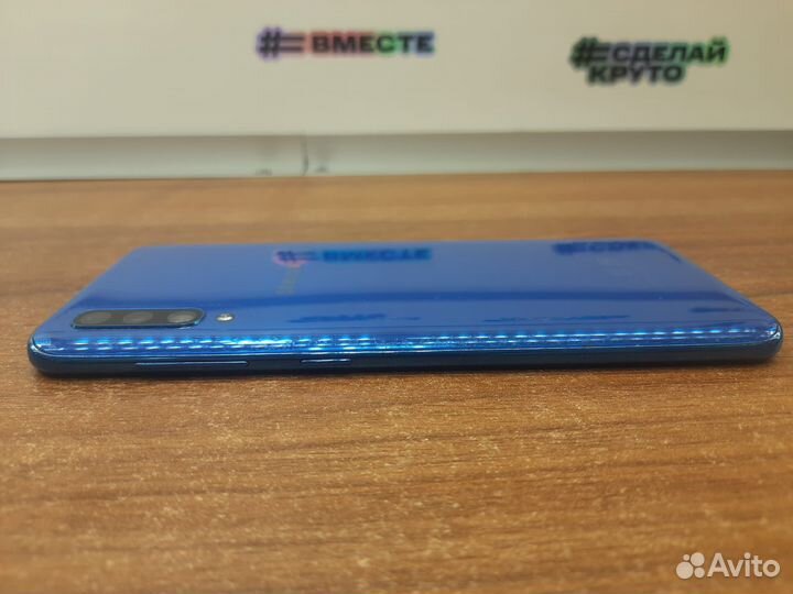 Samsung Galaxy A50, 4/64 ГБ