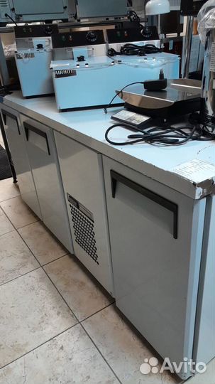 Стол холодильный новый