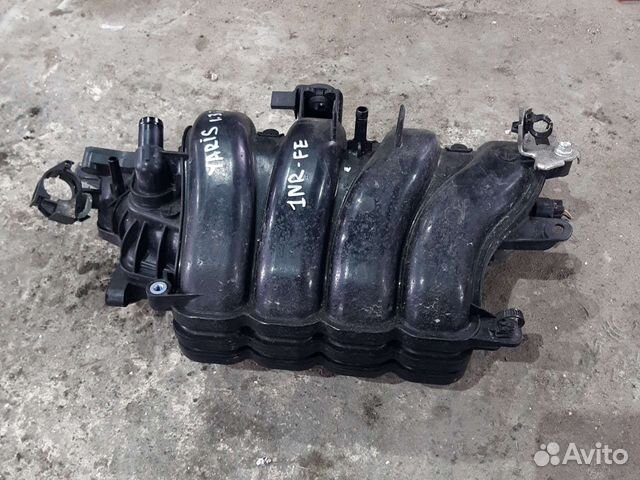 Коллектор впускной Toyota Yaris 1.3i 1NR-FE