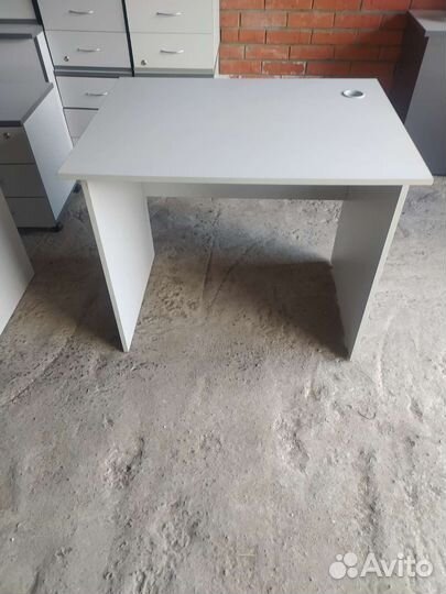 Компьютерный стол для офиса бу