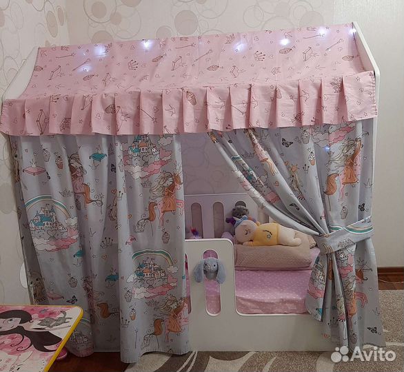 Детская кровать домик с матрасом