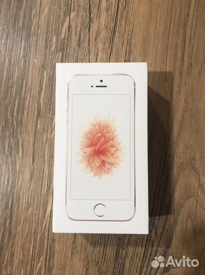 Телефон iPhone 5se