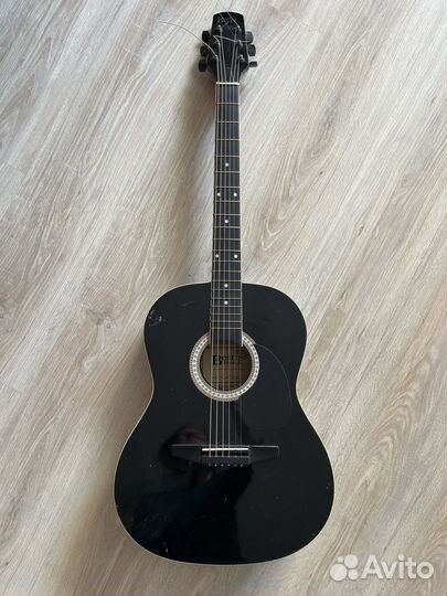 Гитара акустическая