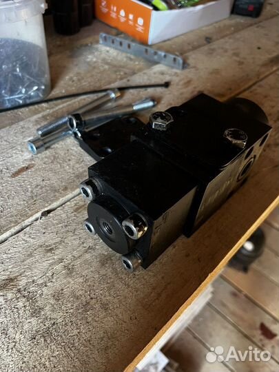 Гидраклапан на автокран Галичанин 25тонн