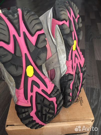 Трекинговые ботинки