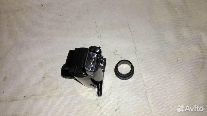 Мотор омывателя лобового стекла toyota corolla