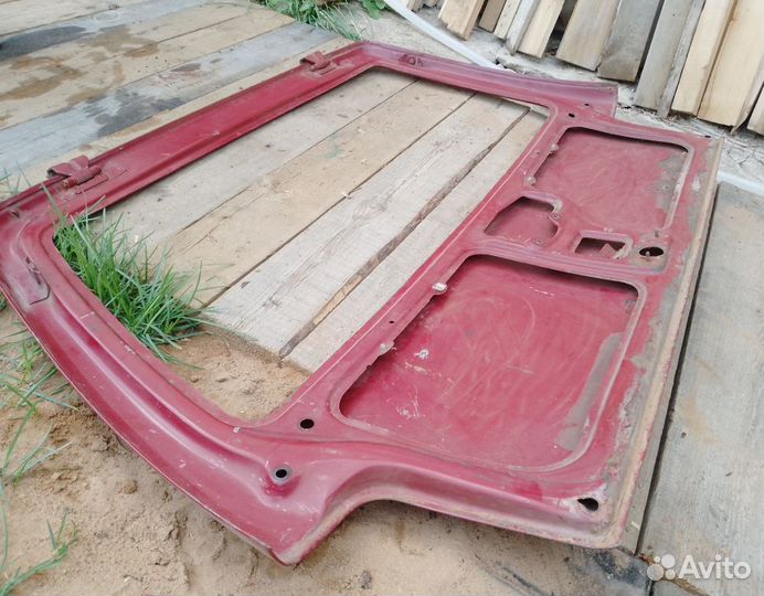 Задняя дверь ока