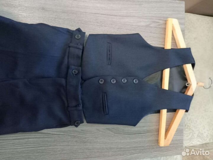 Школьный костюм