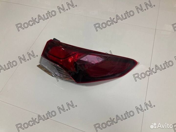 Фонарь правый Hyundai Sonata VII
