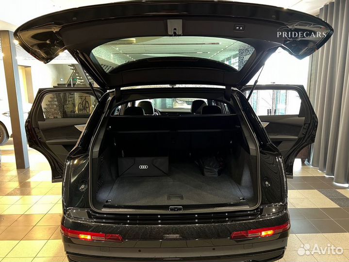 Audi Q7 3.0 AT, 2023, 50 км