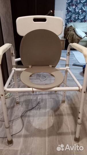 Стульчик инвалидный
