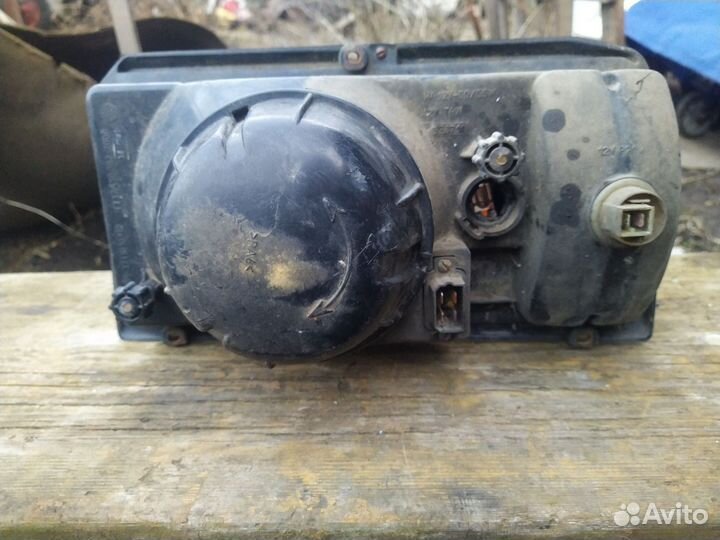 Фара правая ваз 2105 (2104, 2107)