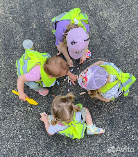 Частный детский сад, уход за детьми