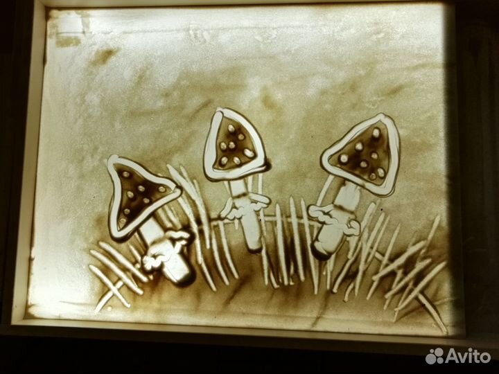 Занятия песочной анимацией. Рисование песком дома