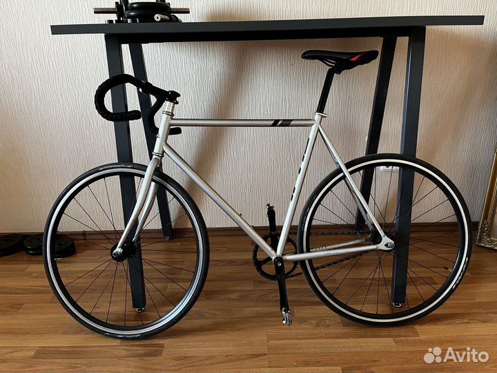 Велосипед Fuji Classic Track