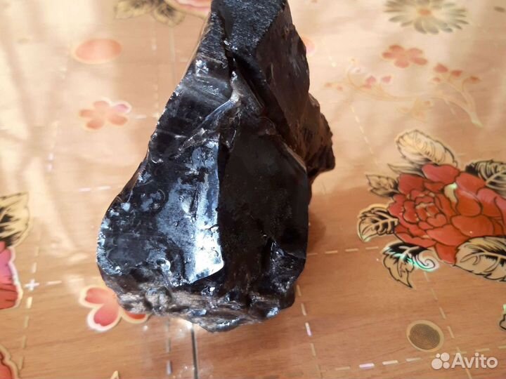 Камень Обсидиан
