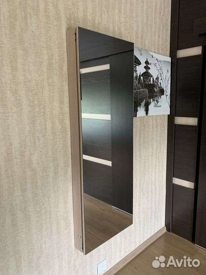 Встроенная гладильная доска с зеркалом