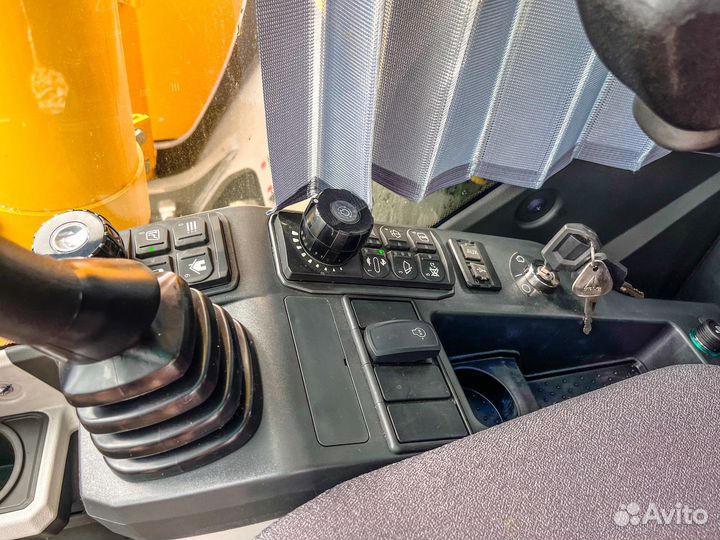 Гусеничный экскаватор SDLG (LGCE) E6210HNLC, 2023