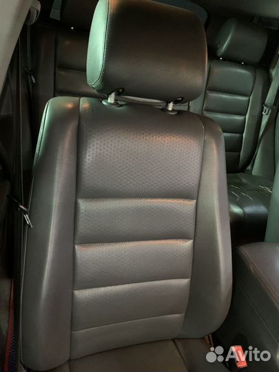 Сиденья (комплект) Volkswagen touareg 02-10 год