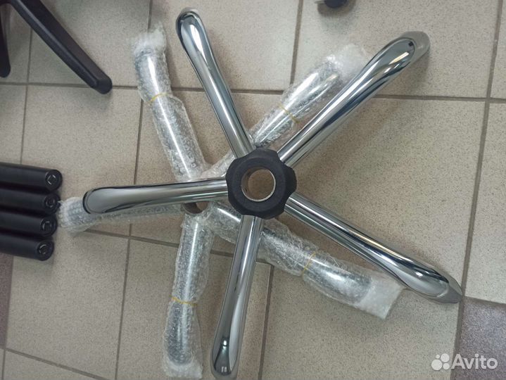 Комплектующие для кресел (запчасти ) новое