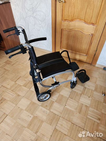 Инвалидное кресло-каталка
